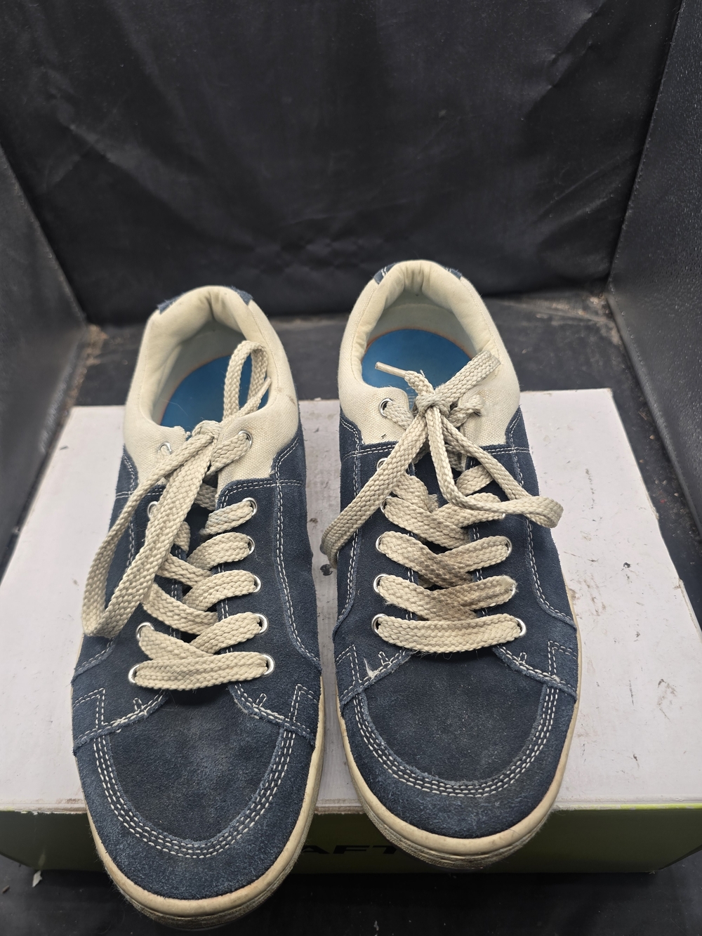 Simple Blue and Cream Men's Sneakers